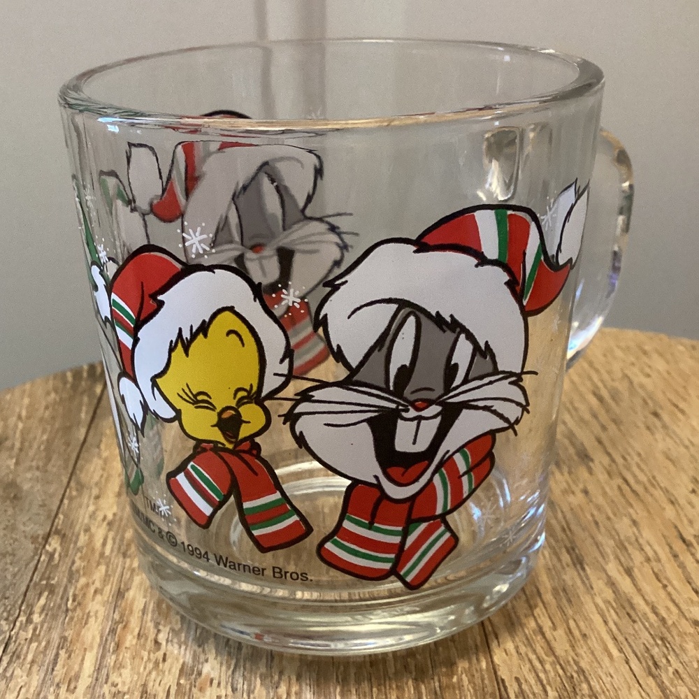 Vintage Looney Tunes Warner Bros Christmas Holiday Mug Bugs Sylvester Tweety